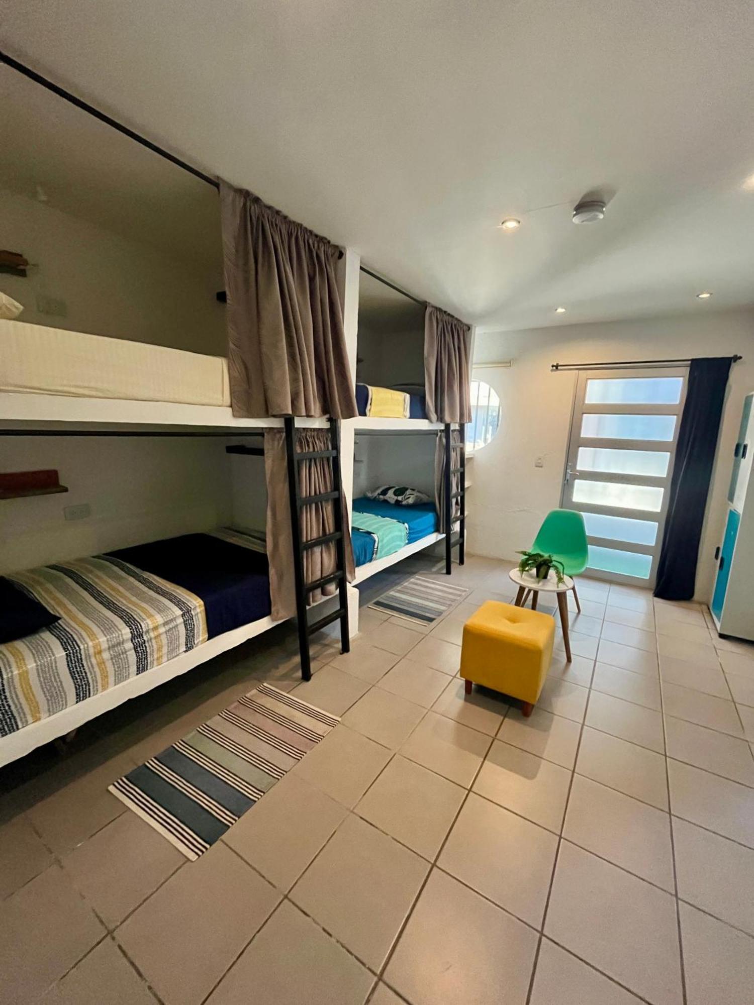 Ocean Lovers Hostel & Apartments タガンガ エクステリア 写真